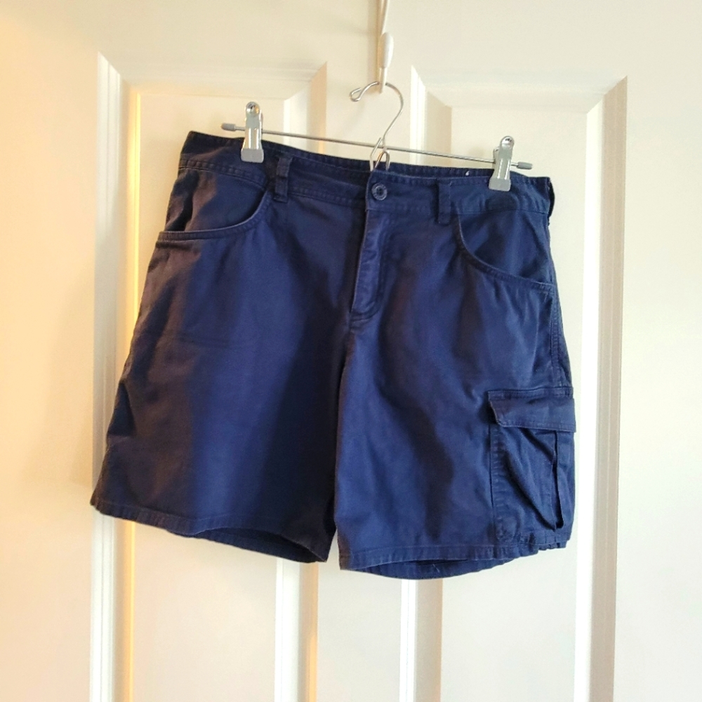Cabela's Navy Blue Cargo Shorts Size 8